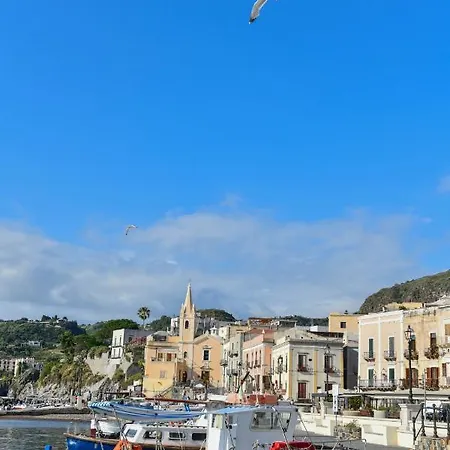 Mamamia #lipari 2* Città di Lipari